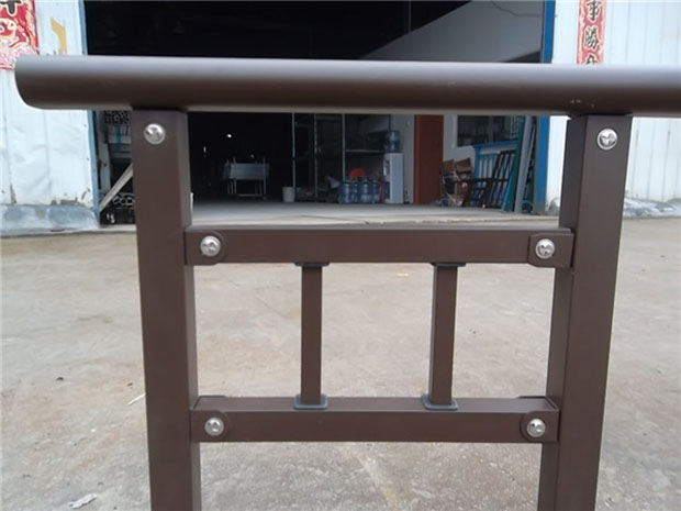 最新鋅鋼護(hù)欄圖片玻璃陽(yáng)臺(tái)護(hù)欄圖集 最新鋅鋼護(hù)欄圖片玻璃陽(yáng)臺(tái)護(hù)欄圖集