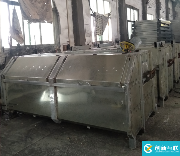 勾臂式垃圾車箱體有條不紊的生產加工中(圖4)