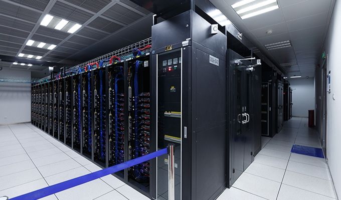 云服務(wù)器在技術(shù)上是如何實(shí)現(xiàn)的?