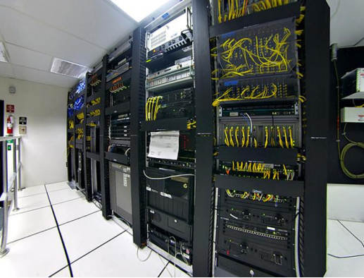 便宜的香港大帶寬服務(wù)器不穩(wěn)定是哪些因素導(dǎo)致的?